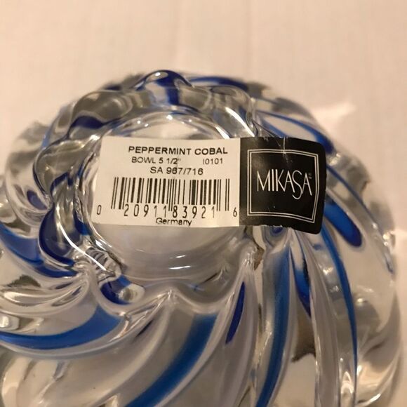 NIB Mikasa Peppermint Coral hand painted glass bowl - Picture 3 of 6